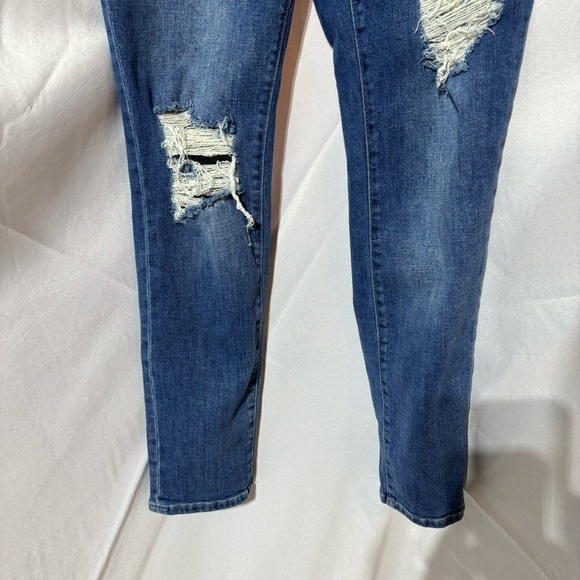 SOHO by New York and Company Distressed Blue Denim Overall Jeans Workwear Size M - Picture 8 of 15